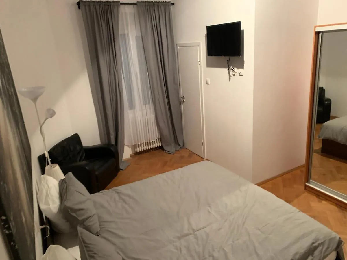 Bucarest B&B 0*, Бухарест