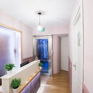 ** Otel Dem İtalya